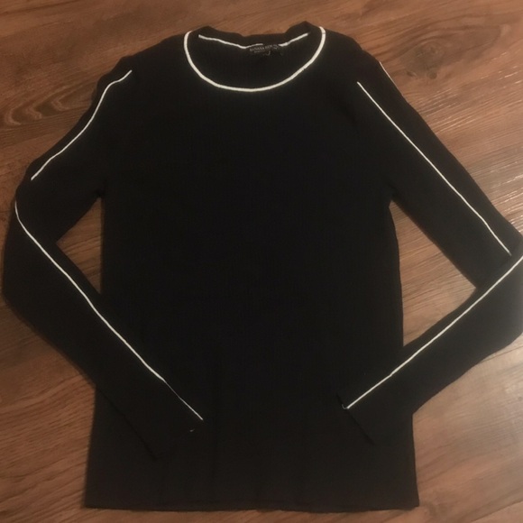 Banana Republic ribbed top Black Long Sleeve Sweater with White Trim medium - Picture 1 of 5